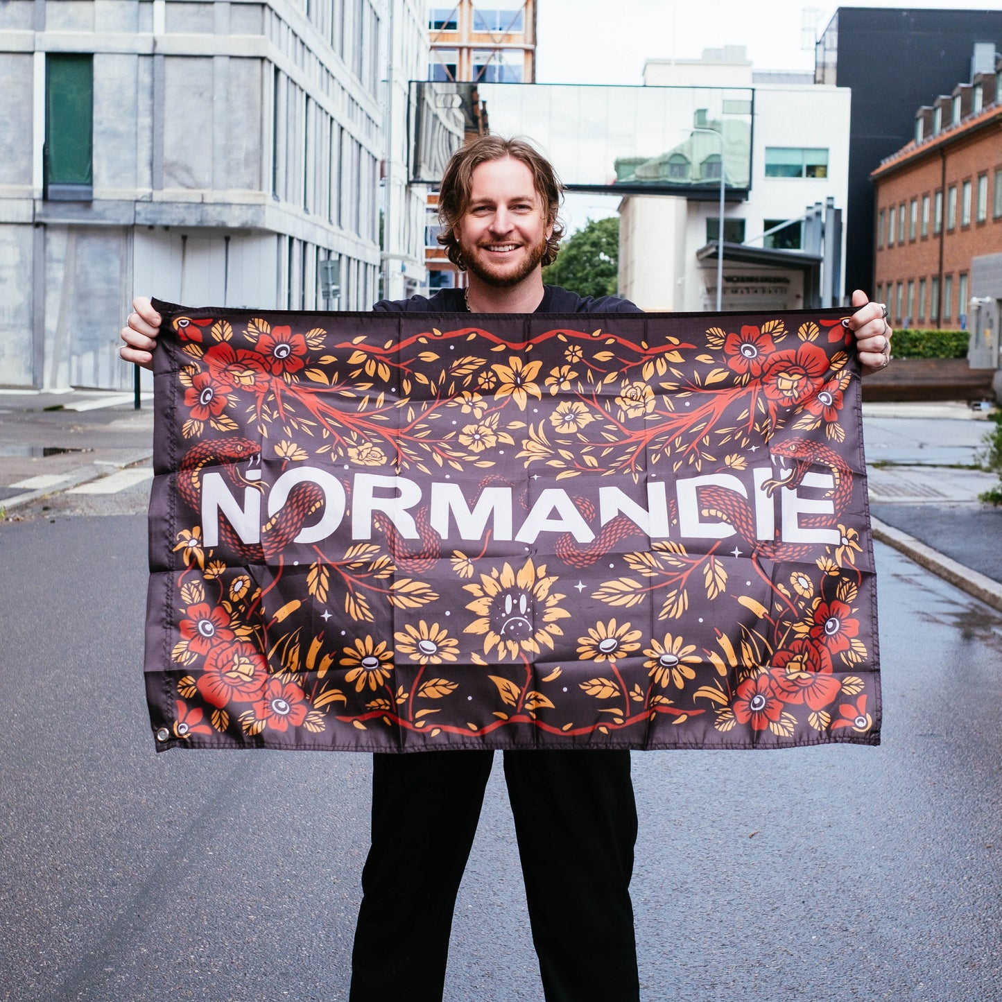 Flag 'Snake & Flower'